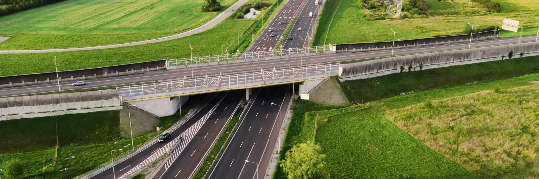 Intercambiador vial y viaducto, infraestructura de transporte